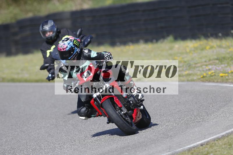 /06 08.04.2026 Cornu Master School ADR/Gruppe blau/11